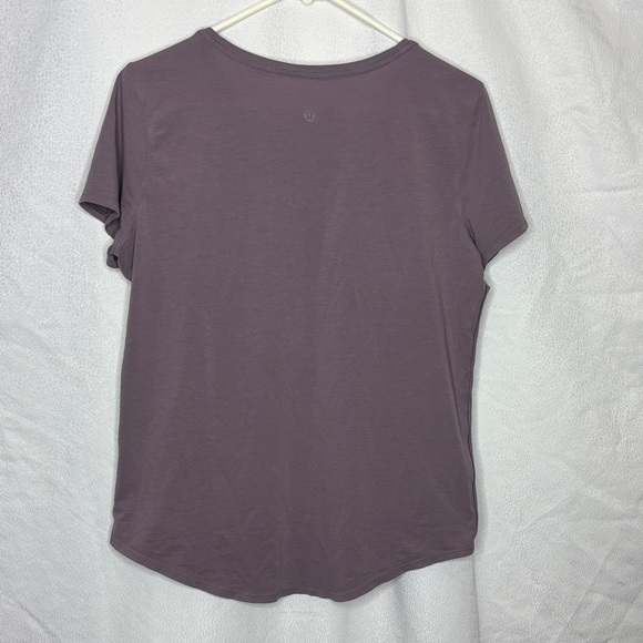 Lululemon Purple Short Sleeve Crewneck Tee Shirt - Picture 3 of 3